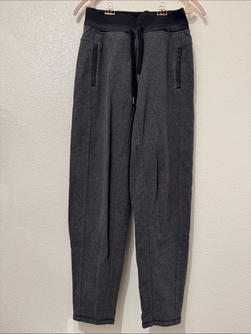 lululemon athletica Women’s Dark Charcoal Gray Fleece joggers